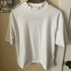 White turtle neck tee